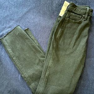 Size 00 Ultra High-Rise Hollister Mom Jeans